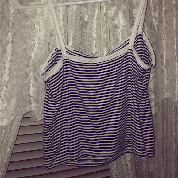 Crop top - Picture 2 of 2